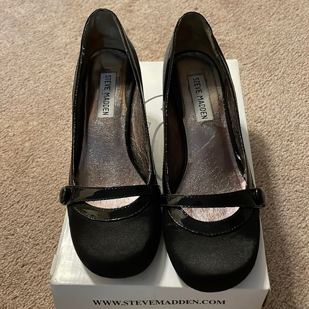 Steve Madden black high heels